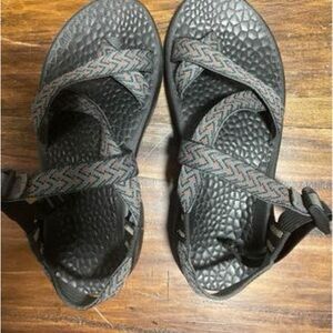 Men's size 9 Chacos
